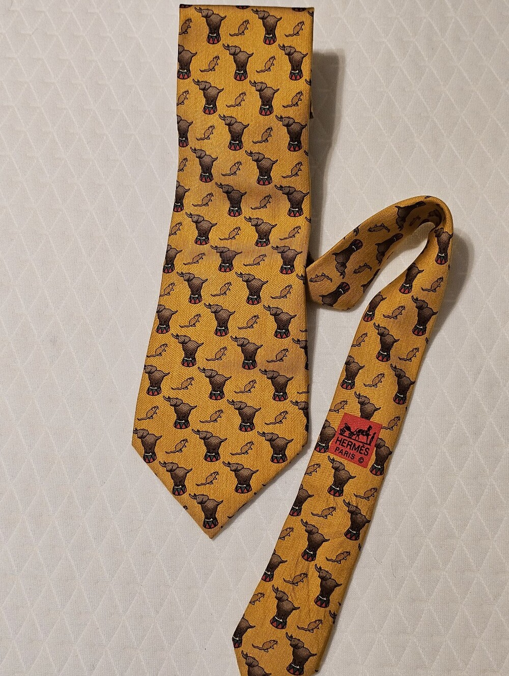 Vintage Hermès Paris "Circus Elephant & Mouse" Silk Tie (7681 TA)